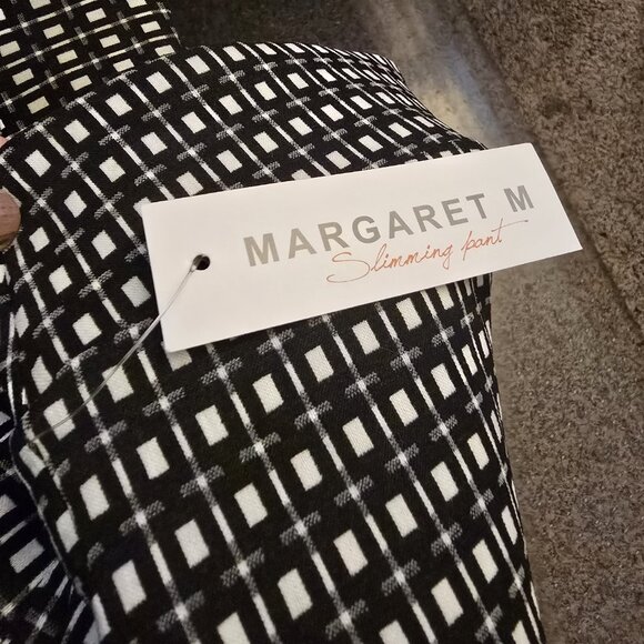 Margaret M Black Check Size L Slimming Pant - Picture 4 of 4